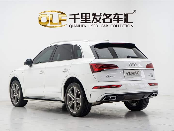 Фото 6 - Audi Q5L