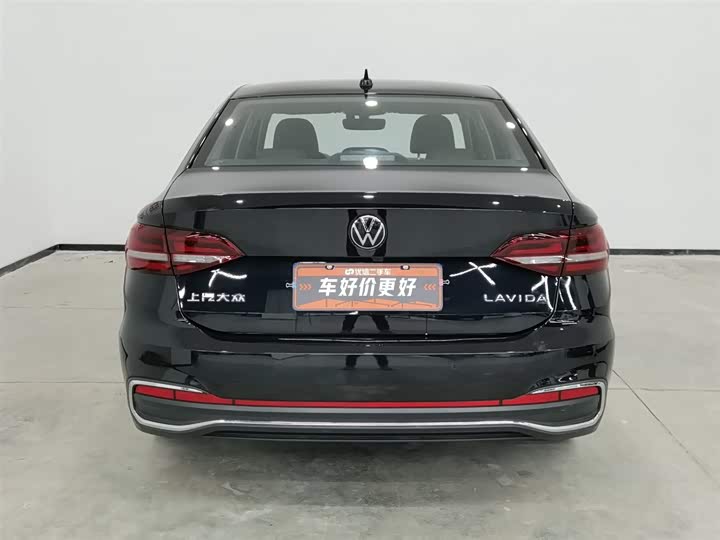 Фото 4 - Volkswagen Lavida