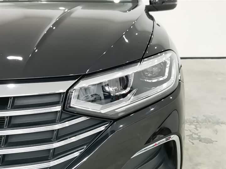 Фото 7 - Volkswagen Lavida