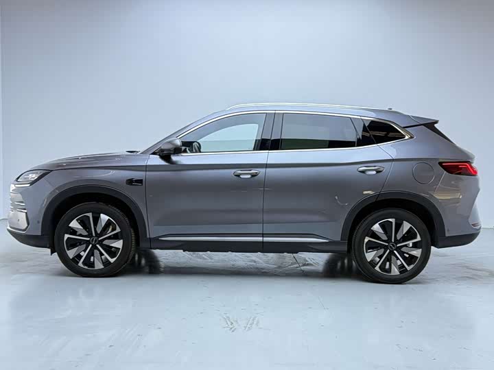 Фото 8 - BYD Song Plus Hybrid/EV