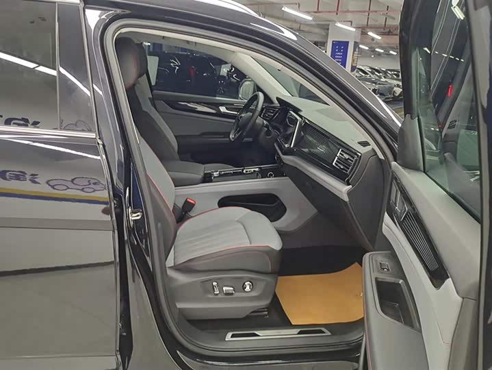 Фото 8 - Volkswagen Teramont X