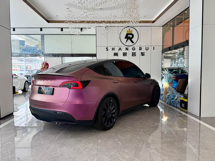 Фото 4 - Tesla Model Y