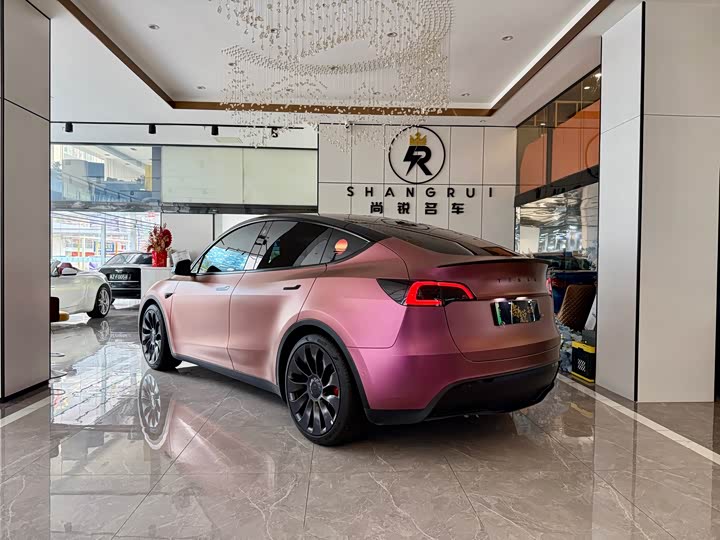 Фото 6 - Tesla Model Y