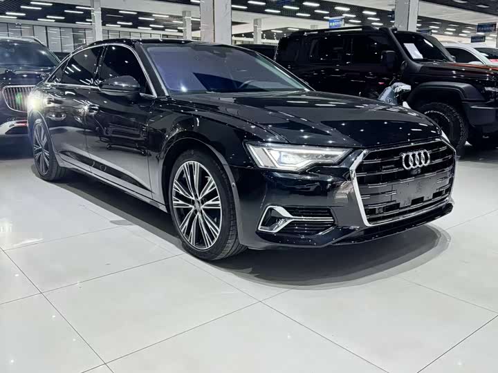 Фото 1 - Audi A6L
