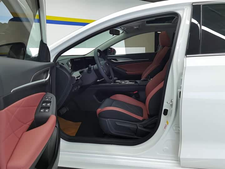 Фото 9 - Changan Eado Plus