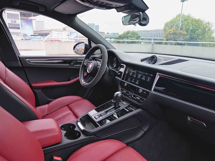 Фото 9 - Porsche Macan