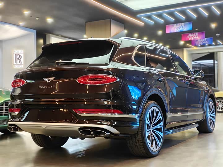 Фото 8 - Bentley Bentayga