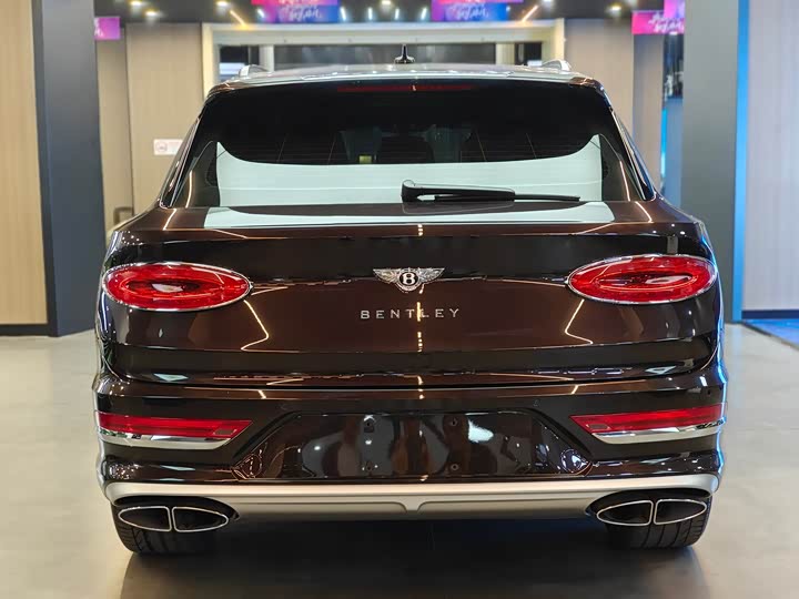 Фото 9 - Bentley Bentayga