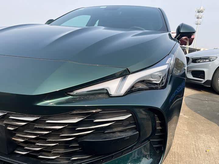 Фото 4 - MG Motor 7