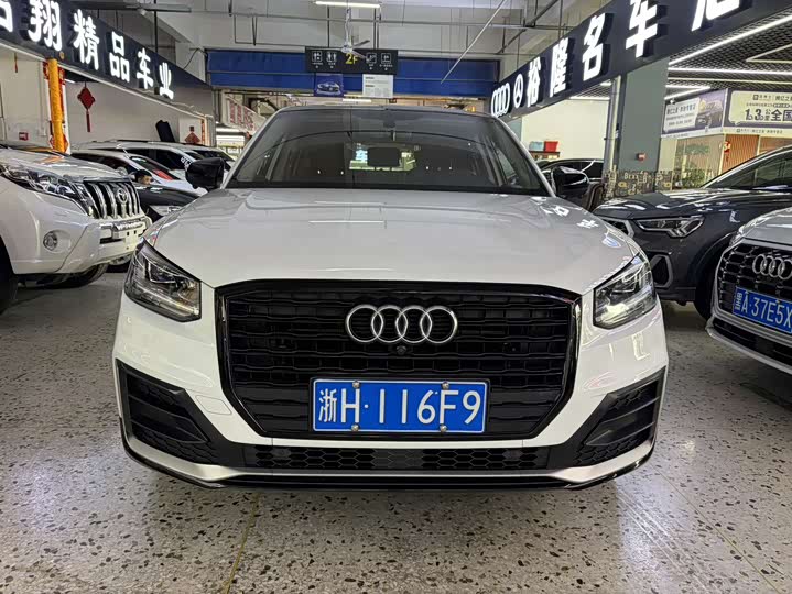 Фото 2 - Audi Q2L