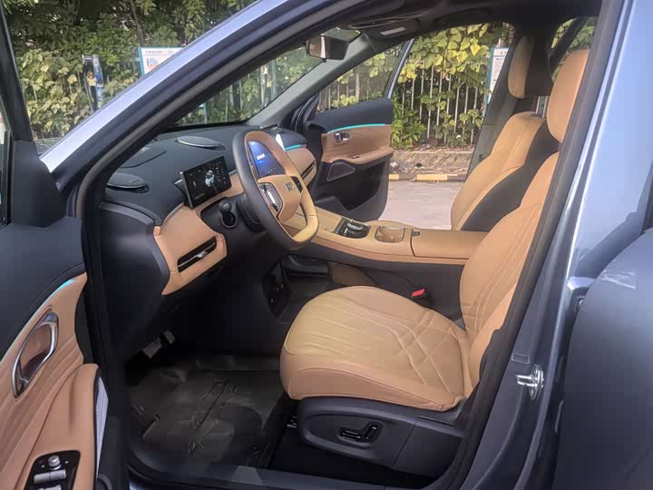 Фото 5 - Geely Galaxy Starship 7