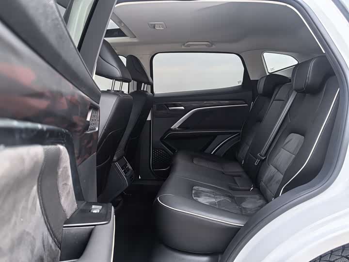 Фото 6 - Haval H6