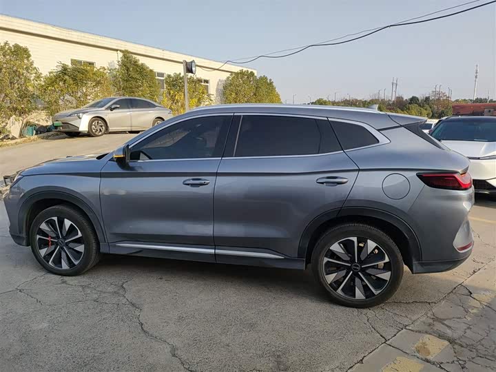 Фото 5 - BYD Song Plus Hybrid/EV