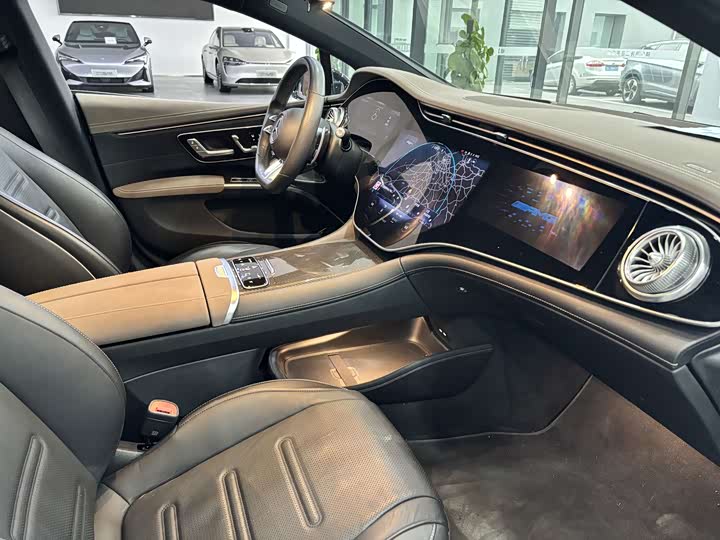 Фото 5 - Mercedes-Benz EQS AMG