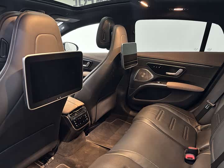 Фото 6 - Mercedes-Benz EQS AMG