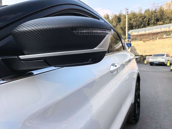 Фото 5 - Geely Coolray