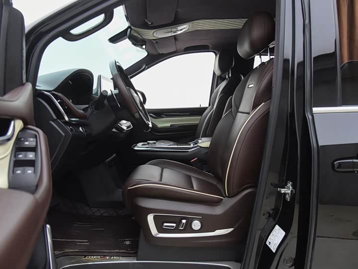 Фото 7 - Maxus G20