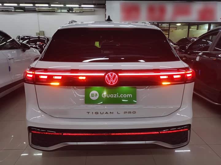 Фото 6 - Volkswagen Tiguan L Pro