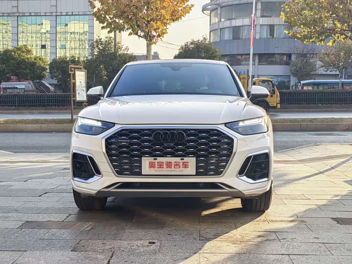 Фото 2 - Audi Q5L Sportback