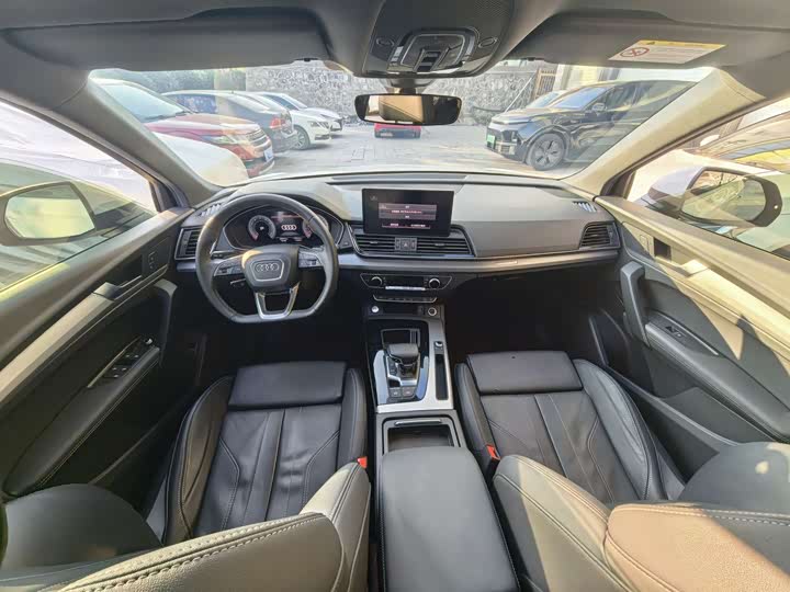 Фото 7 - Audi Q5L Sportback