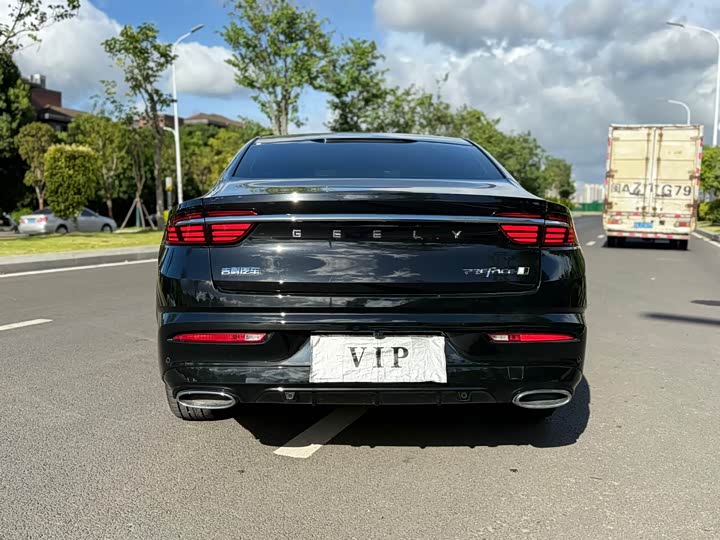 Фото 6 - Geely Preface