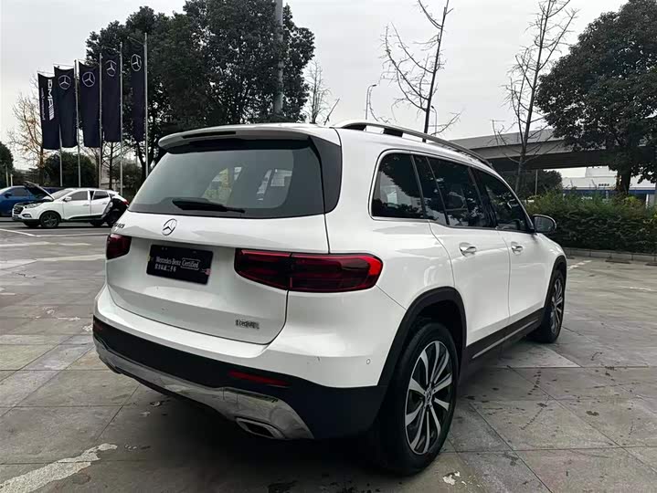 Фото 9 - Mercedes-Benz GLB-Class