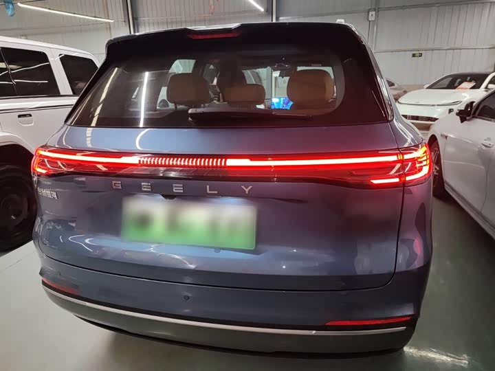 Фото 6 - Geely Galaxy Starship 7