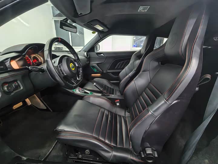 Фото 3 - Lotus Evora