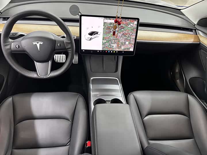 Фото 7 - Tesla Model 3