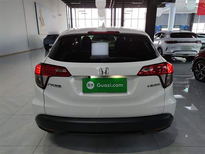 Фото 6 - Honda Vezel