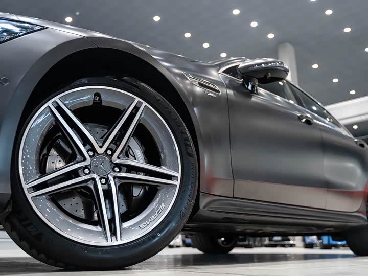 Фото 8 - Mercedes-Benz AMG GT