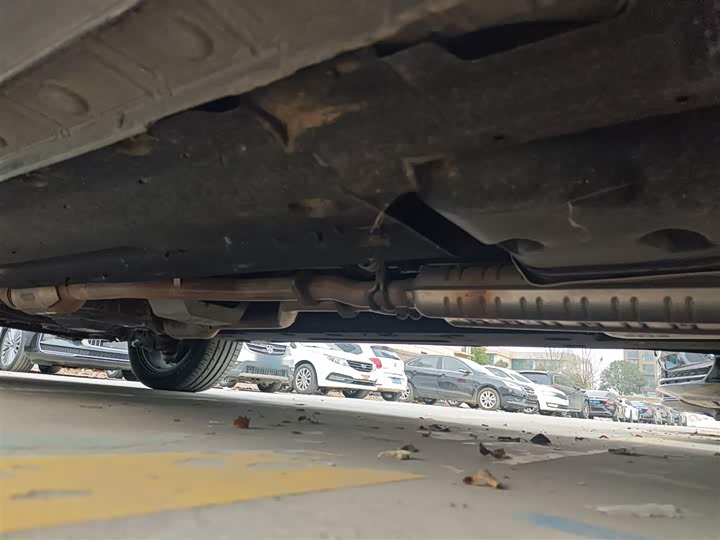 Фото 6 - Hongqi HS7