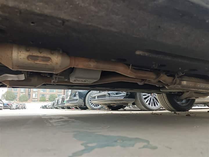 Фото 8 - Hongqi HS7