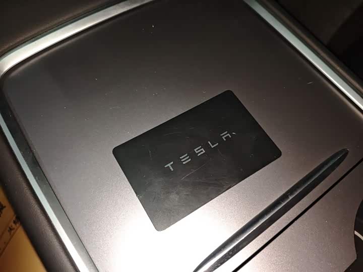 Фото 9 - Tesla Model Y