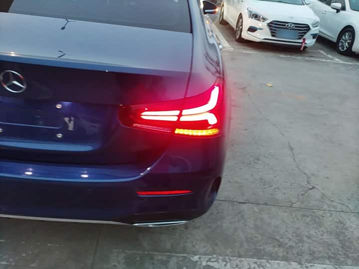 Фото 8 - Mercedes-Benz A-Class