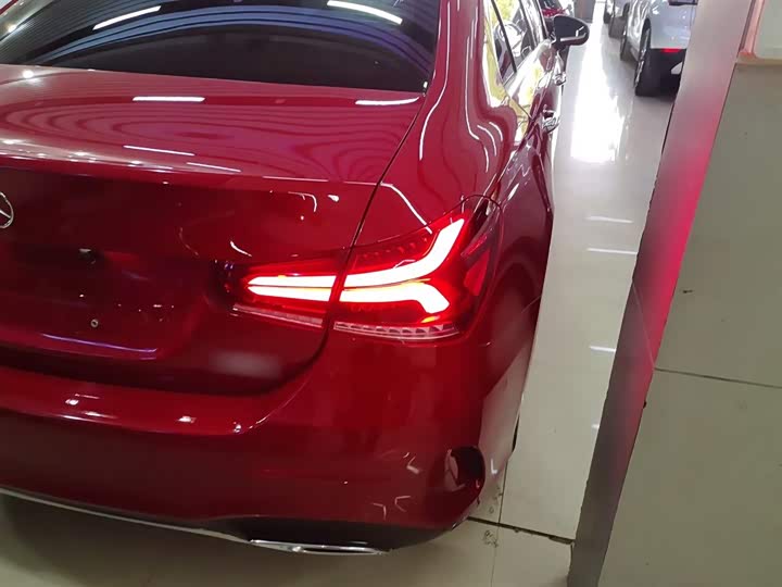 Фото 8 - Mercedes-Benz A-Class