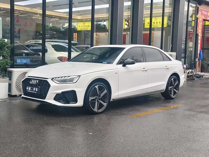 Фото 5 - Audi A4L