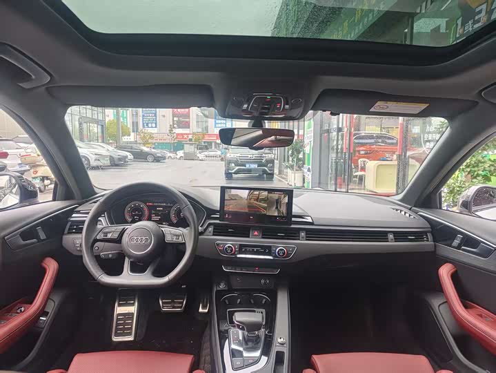 Фото 7 - Audi A4L