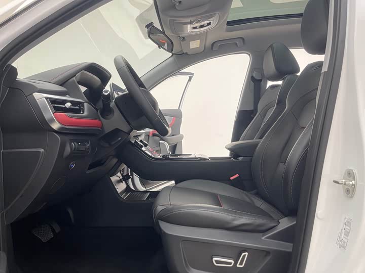 Фото 7 - Chery Tiggo 7