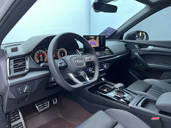 Фото 9 - Audi Q5L