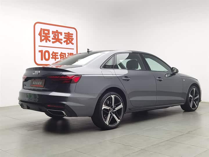 Фото 2 - Audi A4L