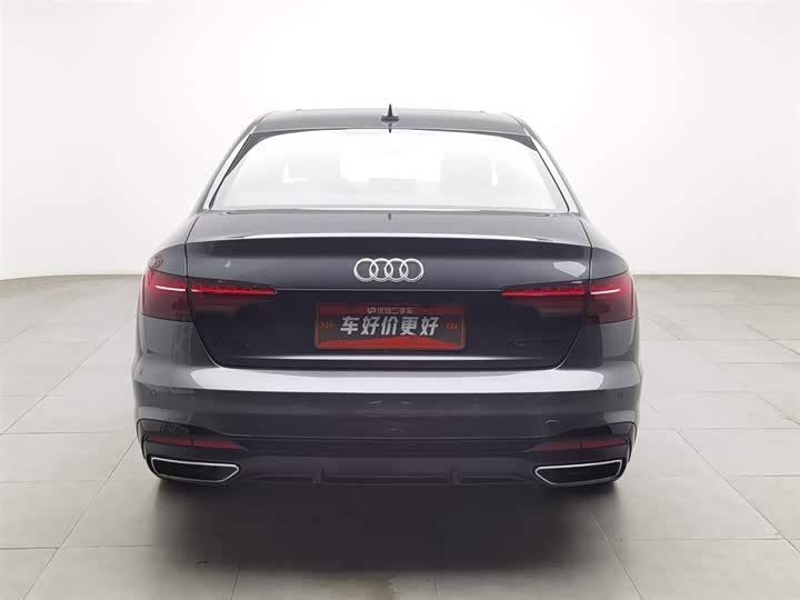 Фото 4 - Audi A4L