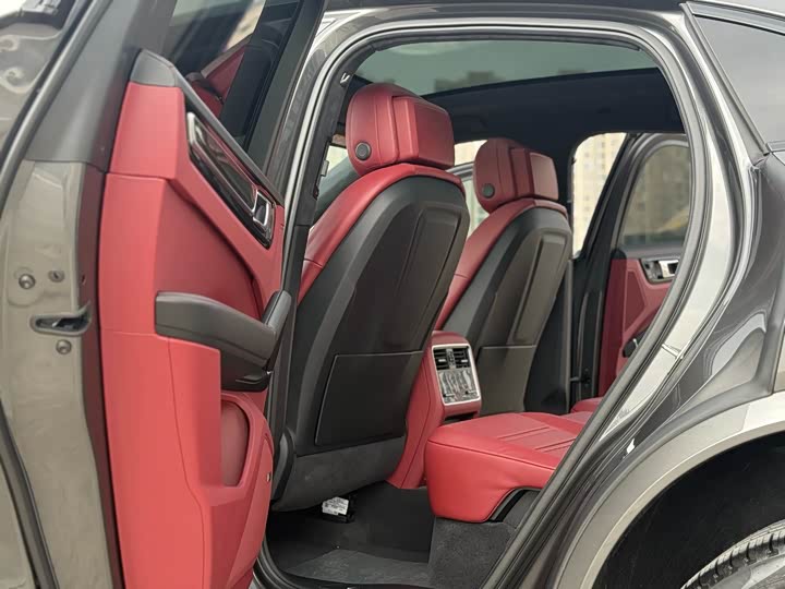 Фото 5 - Porsche Cayenne