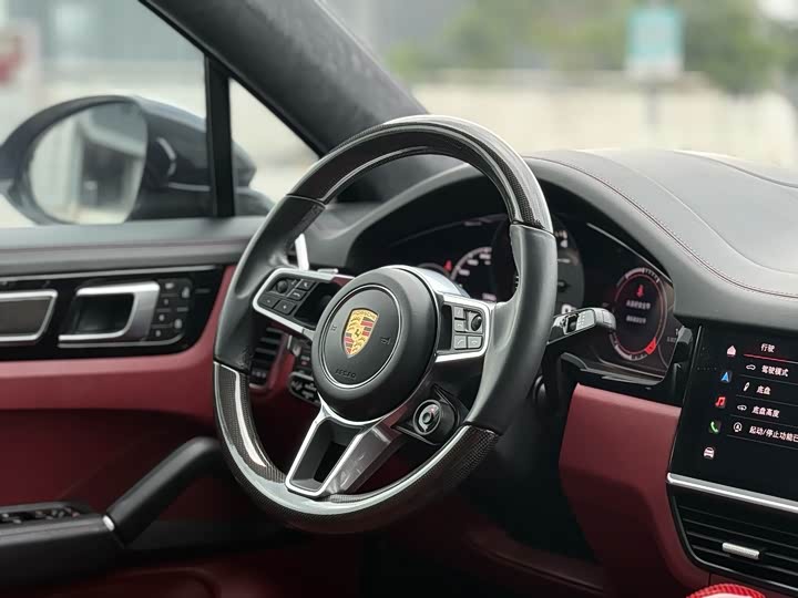 Фото 9 - Porsche Cayenne