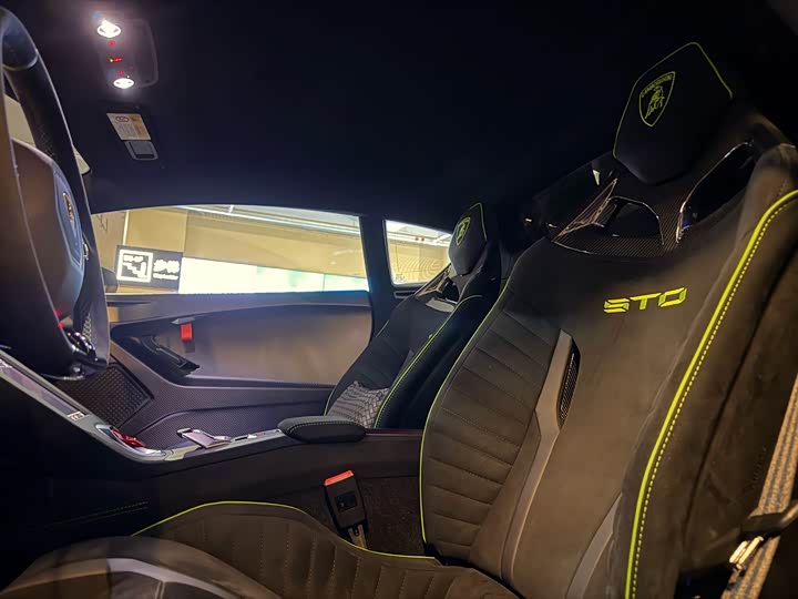 Фото 5 - Lamborghini Huracán