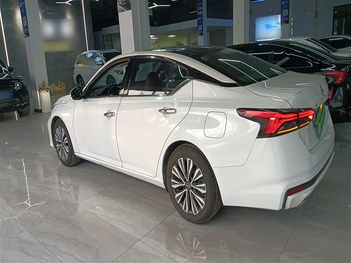 Фото 5 - Nissan Teana