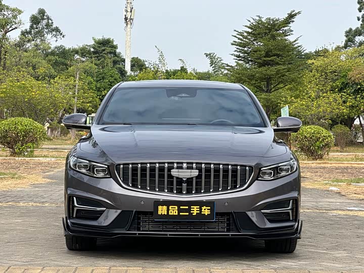 Фото 2 - Geely Preface