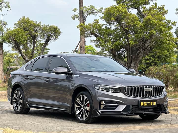 Фото 3 - Geely Preface