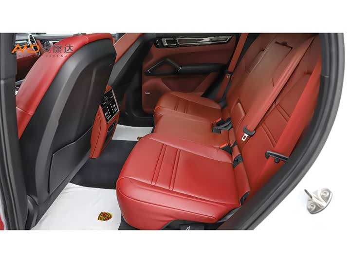 Фото 7 - Porsche Cayenne