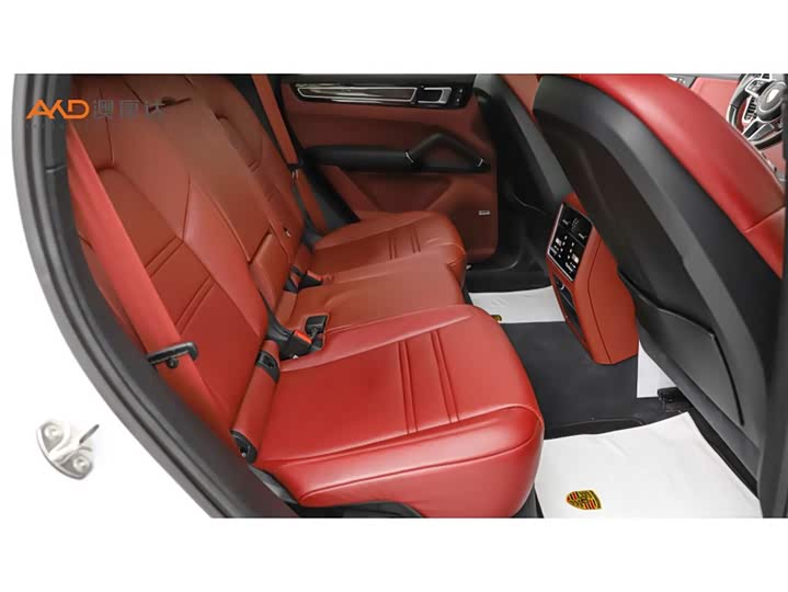 Фото 8 - Porsche Cayenne